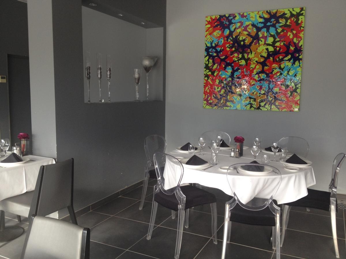 Sous Les Pins Hotel Etoile-sur-Rhone Ngoại thất bức ảnh